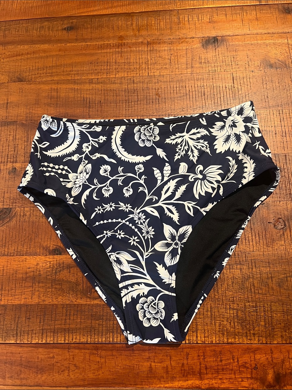 Cupshe Navy & White High-Waist Floral Bikini Bottom